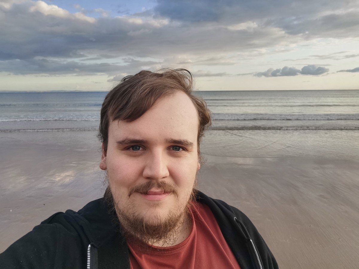 Ryan Jones, graphite artist from Swansea, pictured by the sea